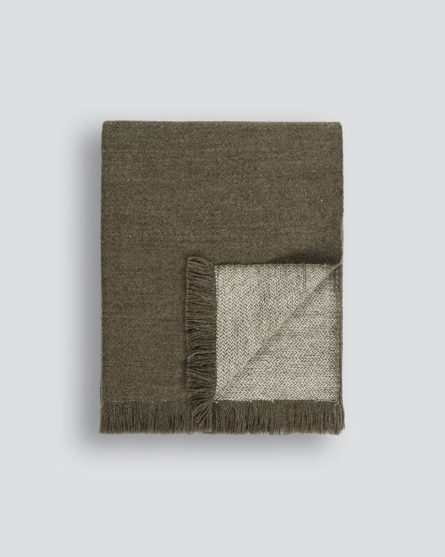 Chester Throw - Ecru 125x150cm - OLLO