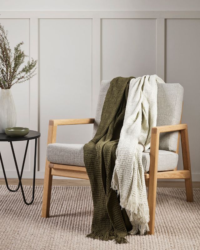 Celine Throw - Ecru 125x150cm - OLLO