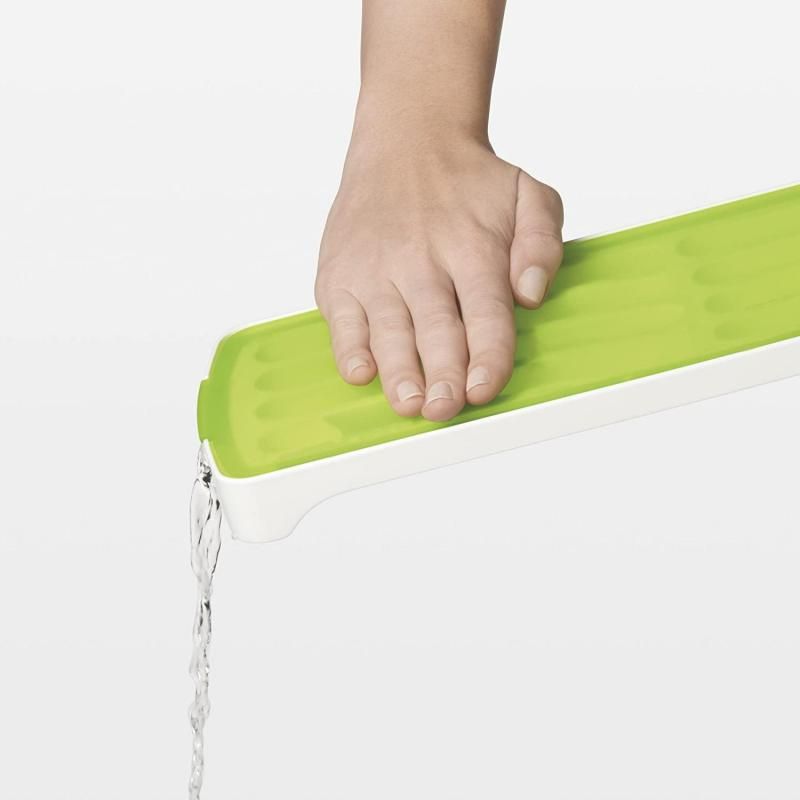 OXO Good Grips NO-Spill Ice Stick Tray