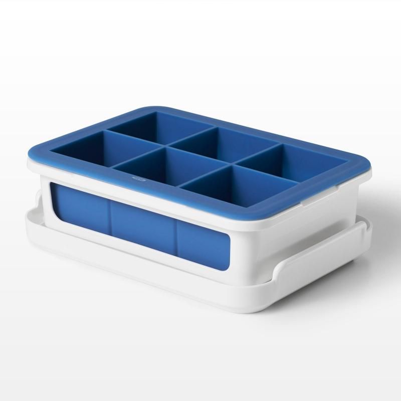 OXO Good Grips Covered Ice Cube Tray | Large