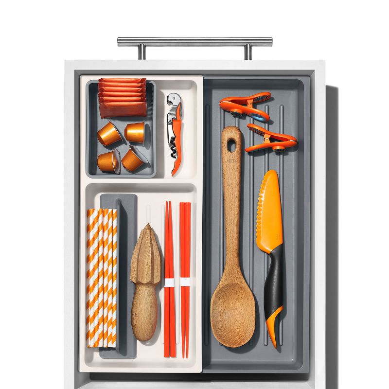 OXO - Expandable Kitchen Tool Drawer Organiser