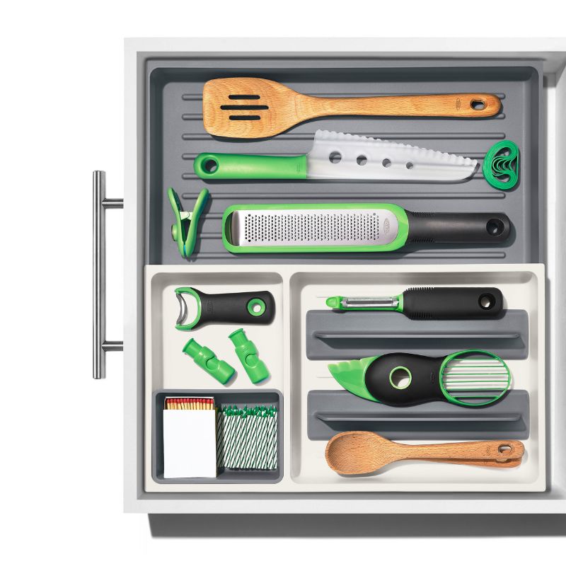 OXO - Large Expandable Kitchen Tool Drawer Organiser
