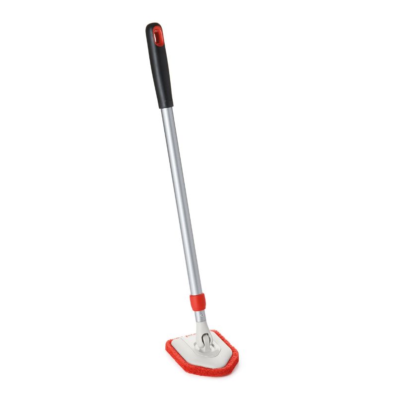 OXO - Extendable Tub & Tile Scrubber