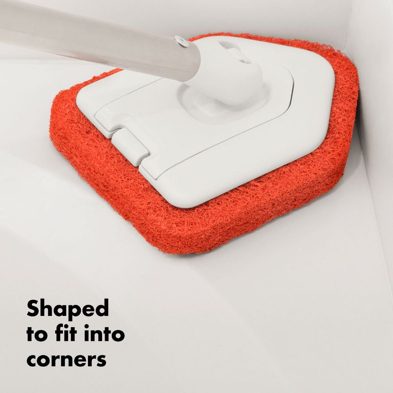 OXO - Extendable Tub & Tile Scrubber