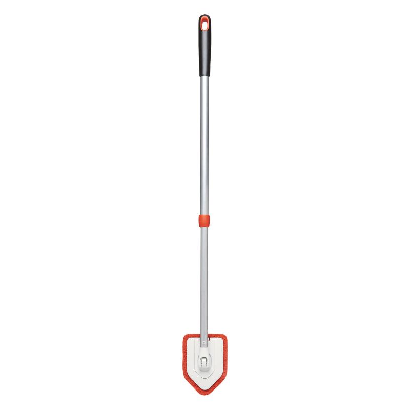 OXO - Extendable Tub & Tile Scrubber