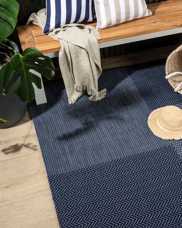 Collingwood Floor Rug - Navy 200x290cm - OLLO