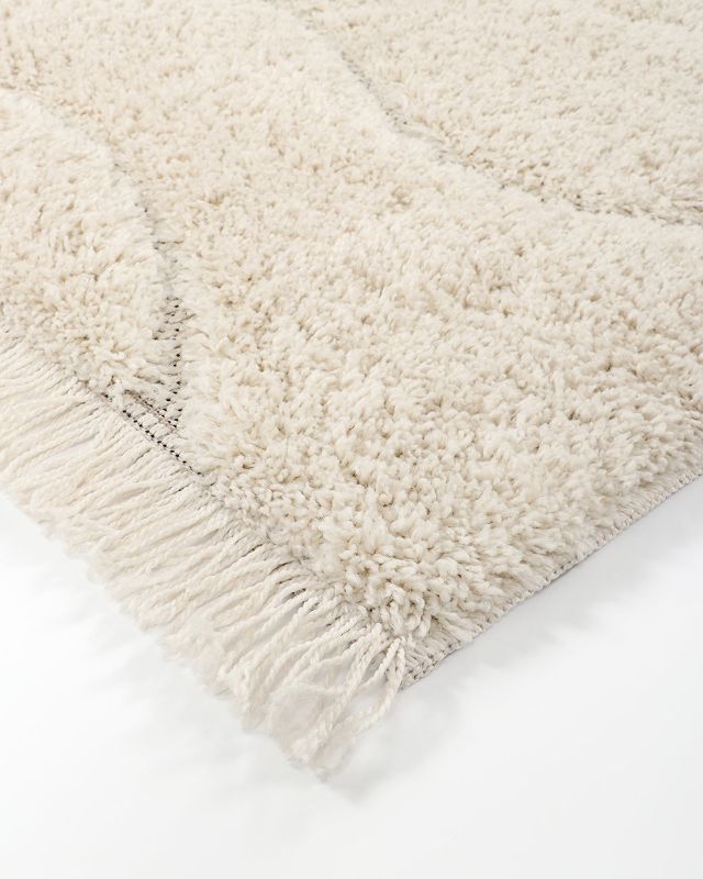 Intrepid Josie Floor Rug - Ivory 200x290cm - OLLO