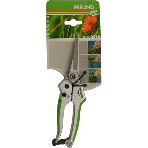 Ergonomic Flower Shear Freund 2960 with 15mm cutting capacity, carbon steel blade, and comfortable aluminum handles.