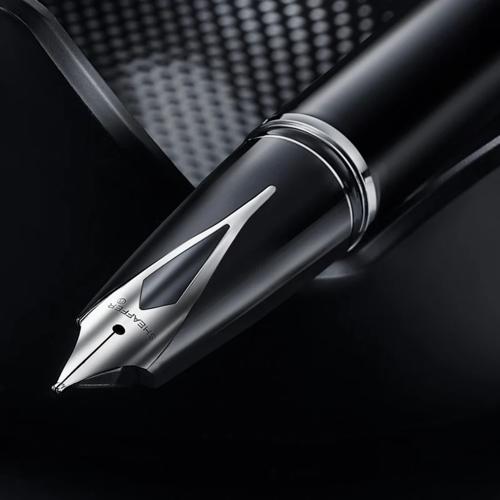 Sheaffer Legacy Broad Fountain Pen Black Chrome Trim