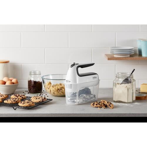 Sunbeam Mixmaster Hand Mixer 250 Watt White