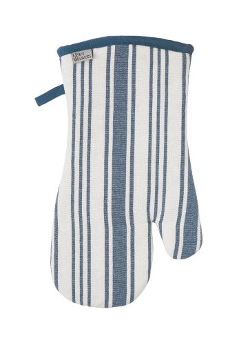 Denim striped oven gauntlet with protective wadding, pockets for utensils, and decorative brass rivets, 20 x 37cm.