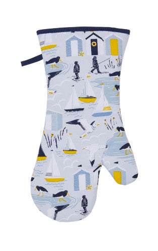 Cotton oven gauntlet featuring a seaside design with fishermen, gulls, and beach huts for heat protection and kitchen style.