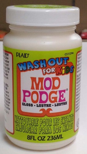 Non-toxic, water-based adhesive for mess-free crafting; easily washes away with soap and water.