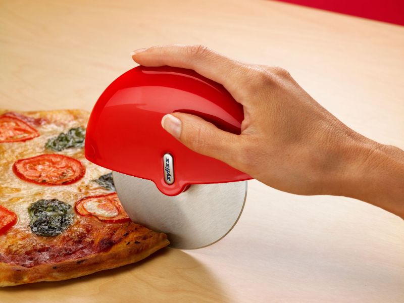 Pizza-Wheel-Zyliss-Red