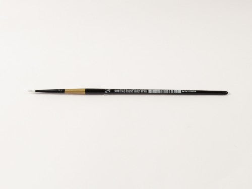 Das S1008r Taklon Round #2/0 brush with fine Taklon bristles for precision detailing in watercolors and acrylics.