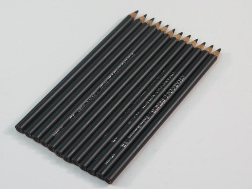 Rowney Charcoal Pencil 2B for sketching, shading, and detailed art with rich pigmentation and excellent blendability.