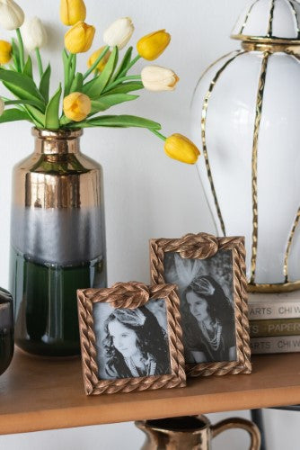 Decorative - GOLD 4x6 PHOTO FRAME - Version 1