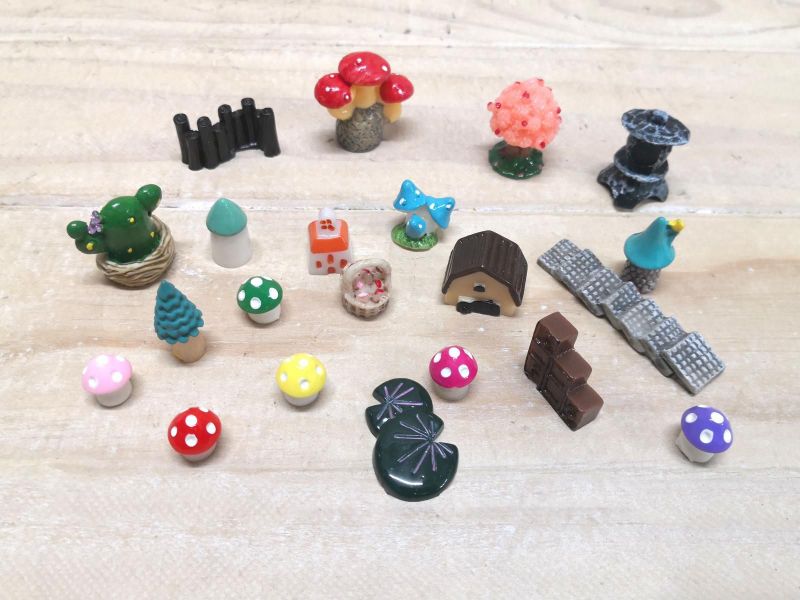 Ornaments - Miniature Garden Piece (Set of 20)