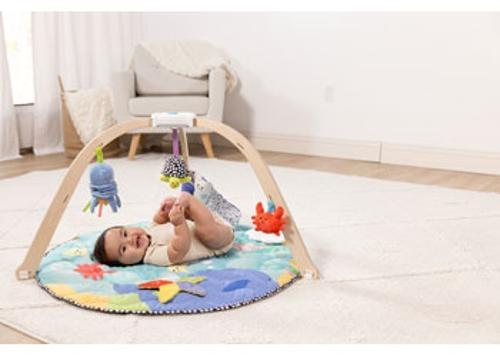 Melissa & Doug - Ocean Oasis Easy Fold Play Gym