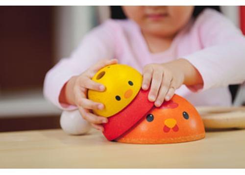 PlanToys - Chicken Nesting