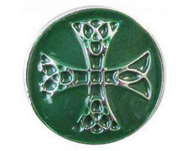 Dark green Celtic cross snap charm featuring intricate designs, perfect for personalizing your jewelry collection.