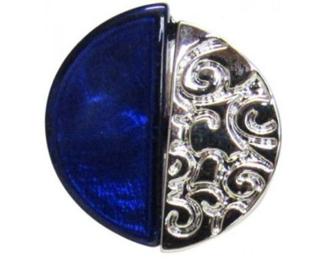 Stylish Snaps REDFOX in vibrant Pacific Blue, perfect for outdoor adventures and fashion-forward outfits.