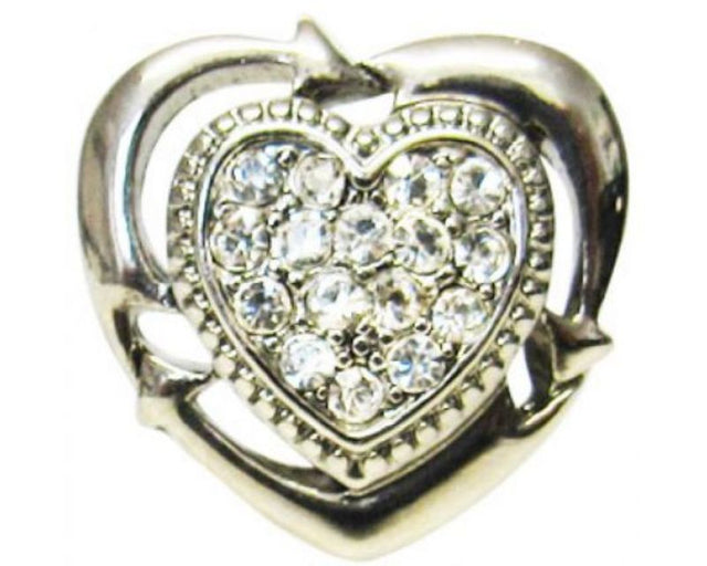 Stylish white snap featuring a vibrant heart motif, perfect for expressing love in accessories.