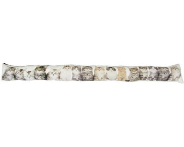 Cute kitten-shaped draught stopper, 89 cm long, blocks winter drafts while adding whimsical decor to your home.