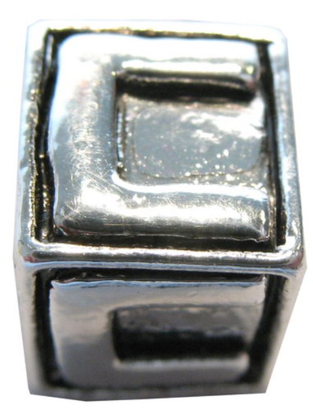 Cherish Beads - Letters - PACKOF 4 Square Metal C