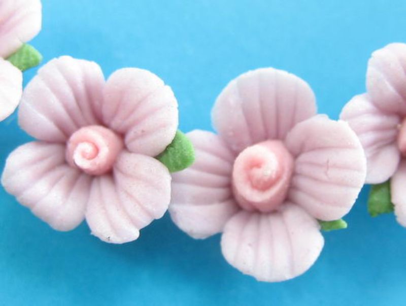 Beads  - Fancy Beads - Flower 7pc  - Set of 10  PURPLE