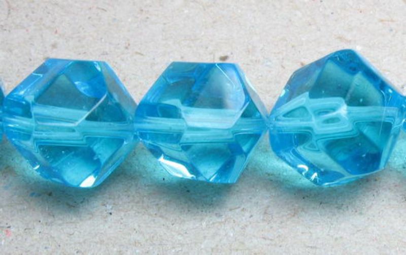 Beads - Glass Faceted Beads - 10mm 3beads Faceted Diag Cube  - Set of 3  BLUE