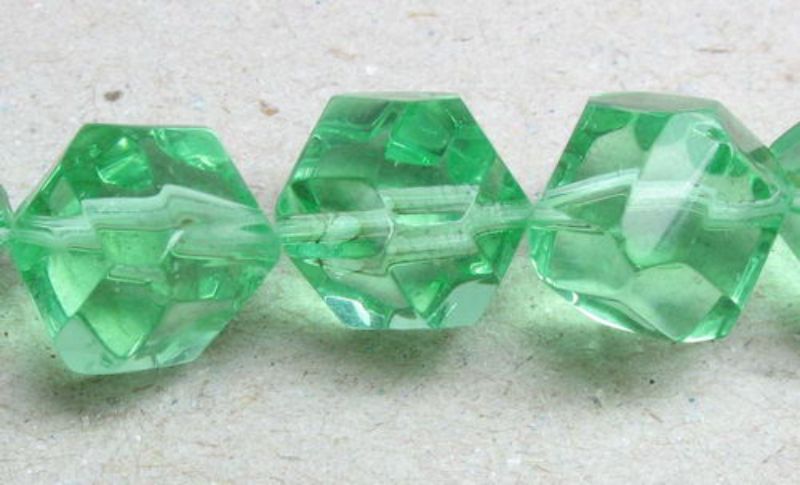 Beads - Glass Faceted Beads - 10mm 3beads Faceted Diag Cube  - Set of 3  GREEN