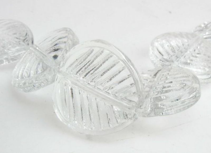 Beads  - Glass - 16x16mm 7pcs Leaf  - Set of 10  CLEAR