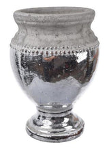 Uma Vase - 175 X 175 X 235
