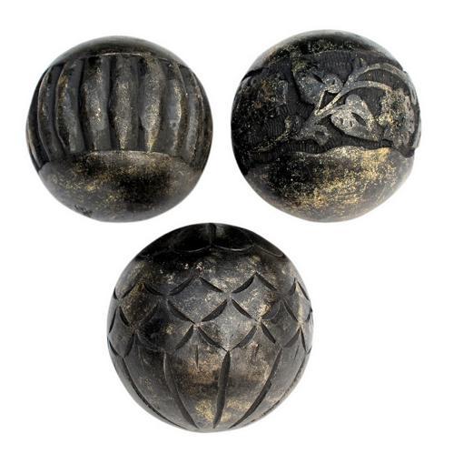 Carved Mango Wood Spheres Set of 3 - 127 X 127 X 127 - SE2433