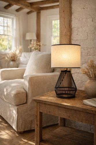 Bamboo & Linen Table Lamp - Natural / Black