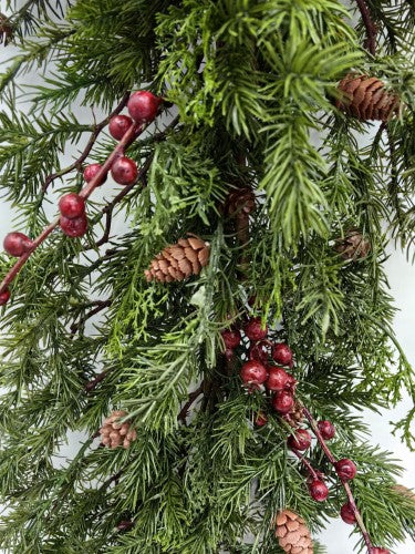 Artificial Deluxe Juniper Pine Garland with Pinecones & Berries (180cm)