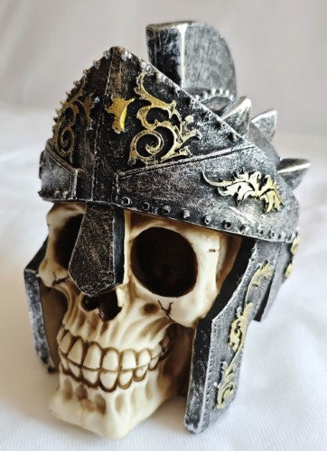 Ornament - Viking Knight Skull (15 x 16cm)
