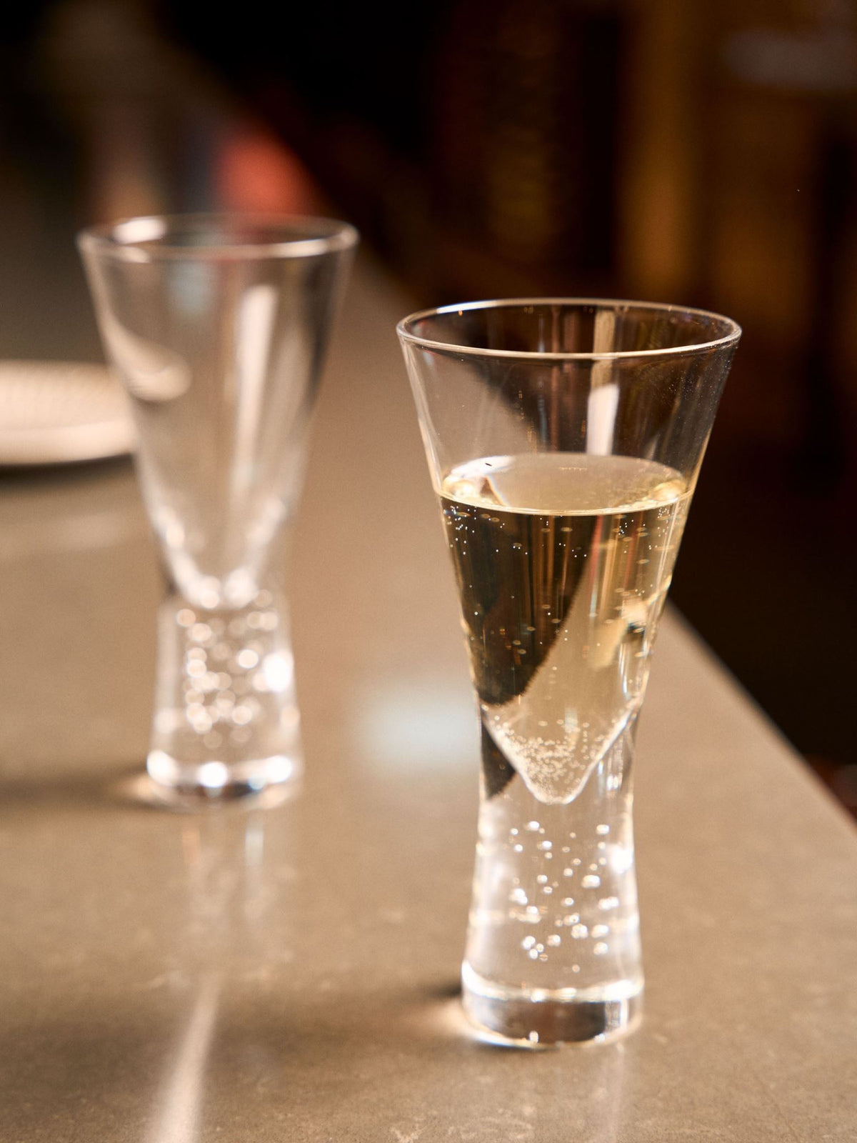Hottie Willie 2-Piece White Wine Glass Set
