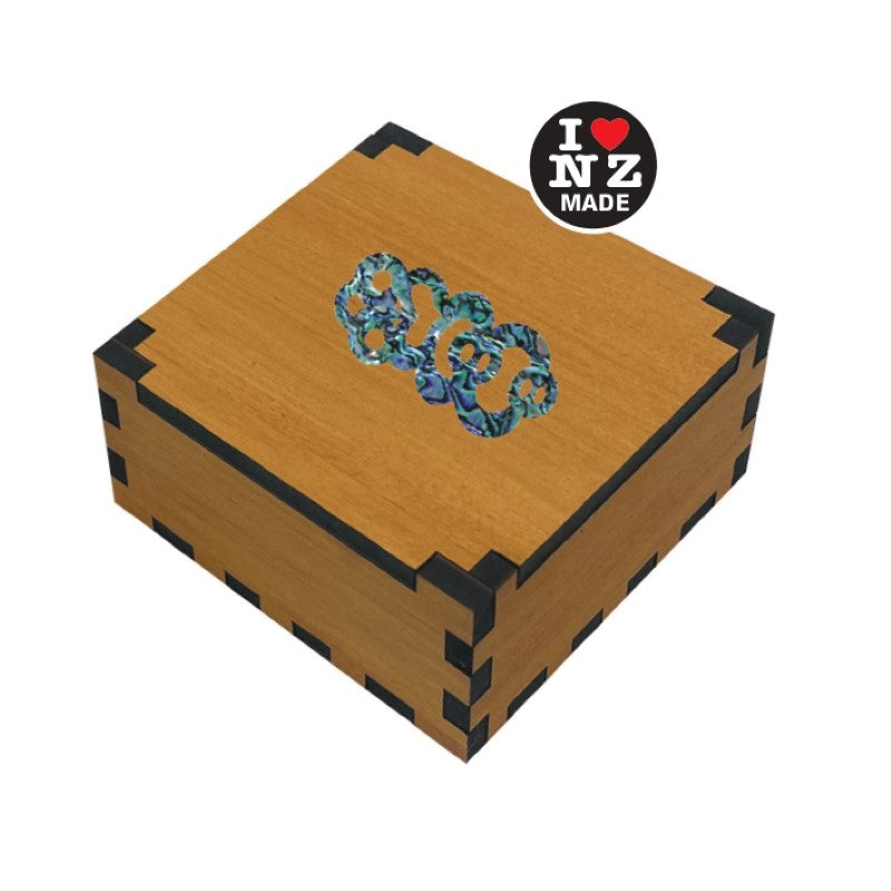 Rimu Veneer Giftbox with Paua Tiki