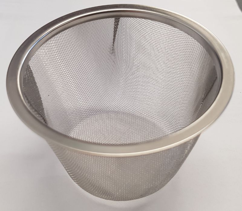 Elegantly designed Rockingham Beehive Teapot Infuser for steeping loose leaf teas, 82mm width, 60mm height.