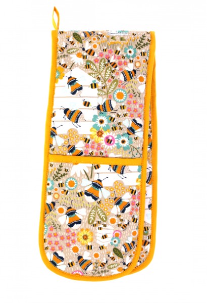 Ulster Weavers Double Oven Glove Beekeeper featuring a meadow scene with daisies, crafted from 100% cotton for kitchen safety and style.