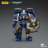 Warhammer Collectibles: 1/18 Scale Ultramarines Vanguard Veteran with Thunder