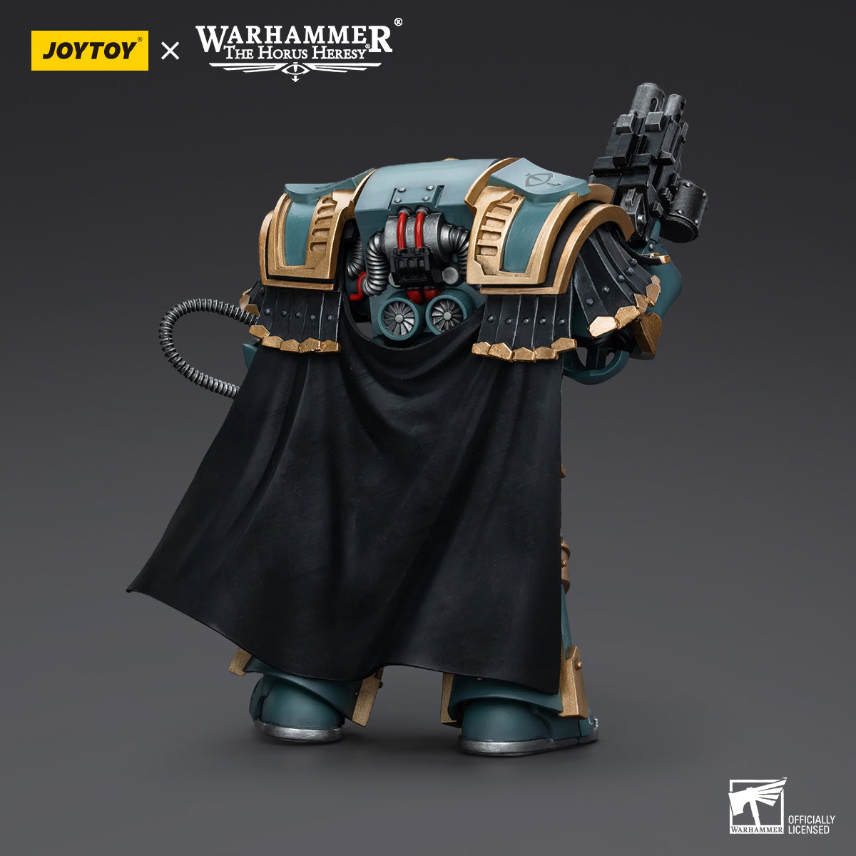 Warhammer Collectibles: 1/18 Scale Sons of Horus Legion Praetor in Cataphractii