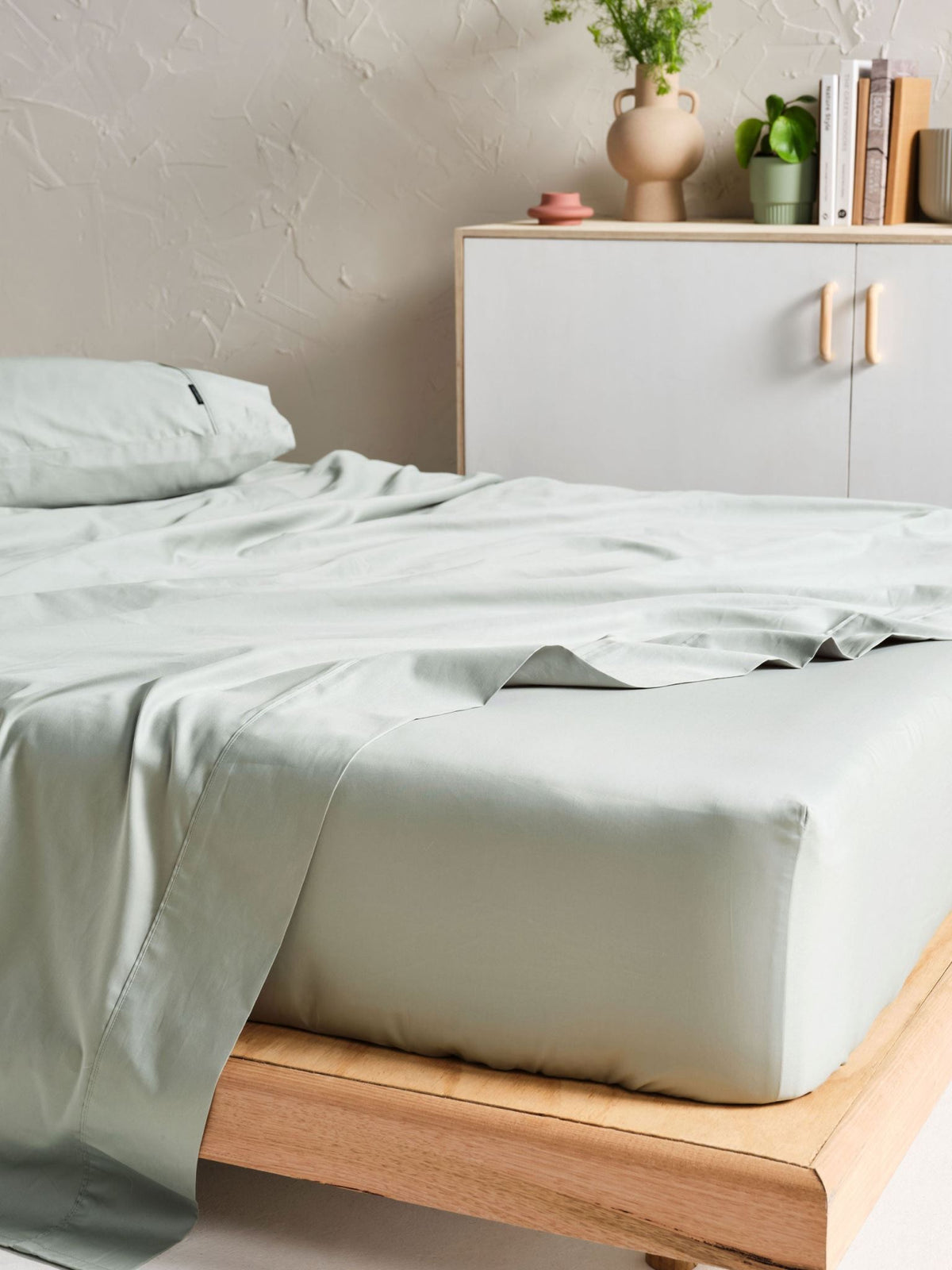 Sheet Set - 500 Thread Count Cotton Sateen Augusta Green Gum - Single