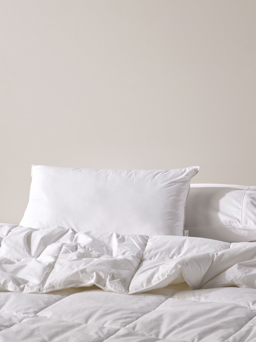 Bamboo Pillow 1000 GSM Linen House - Standard