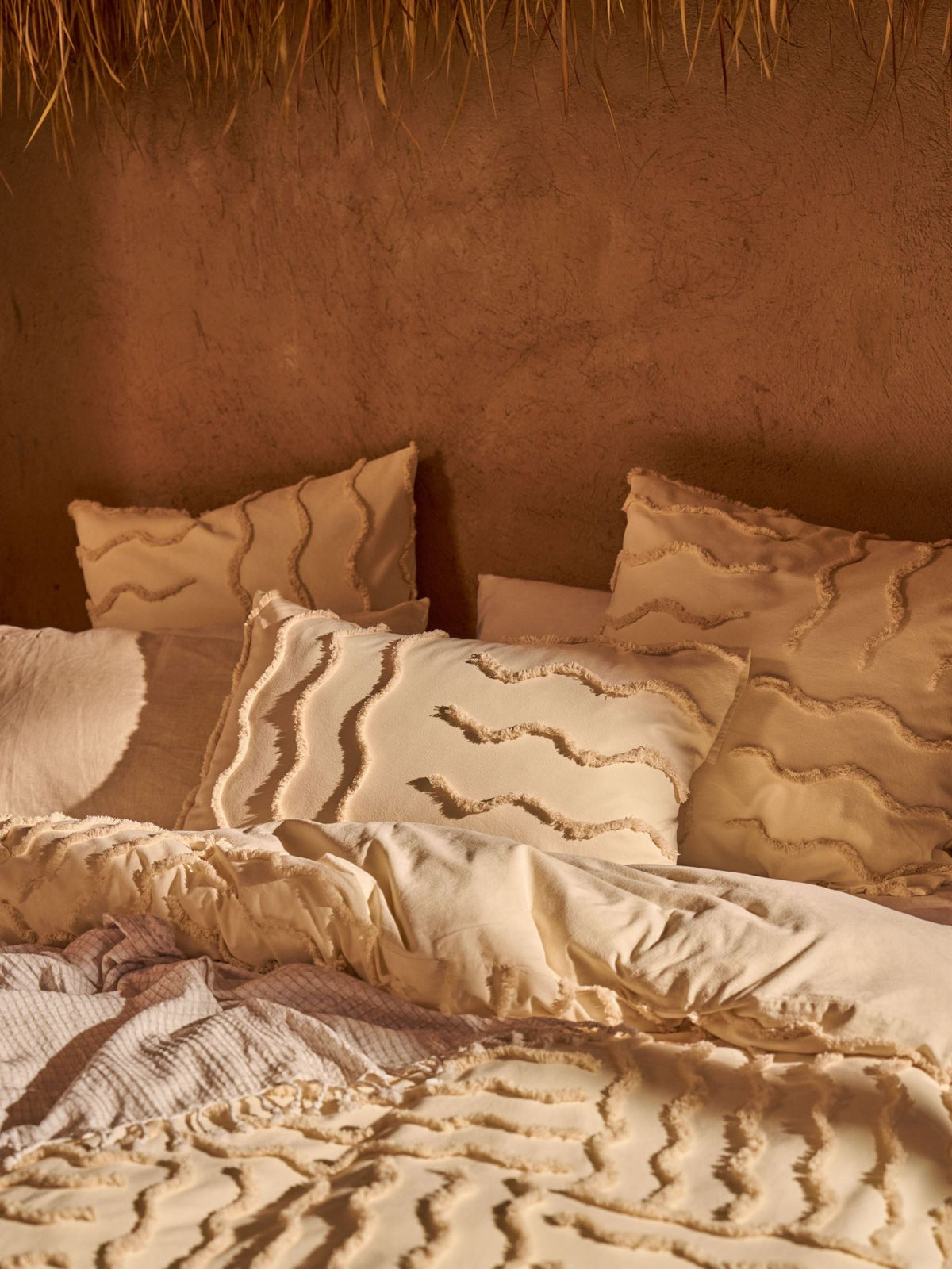 Quilt Cover Set - Metung Latte Linen House - Queen Natural