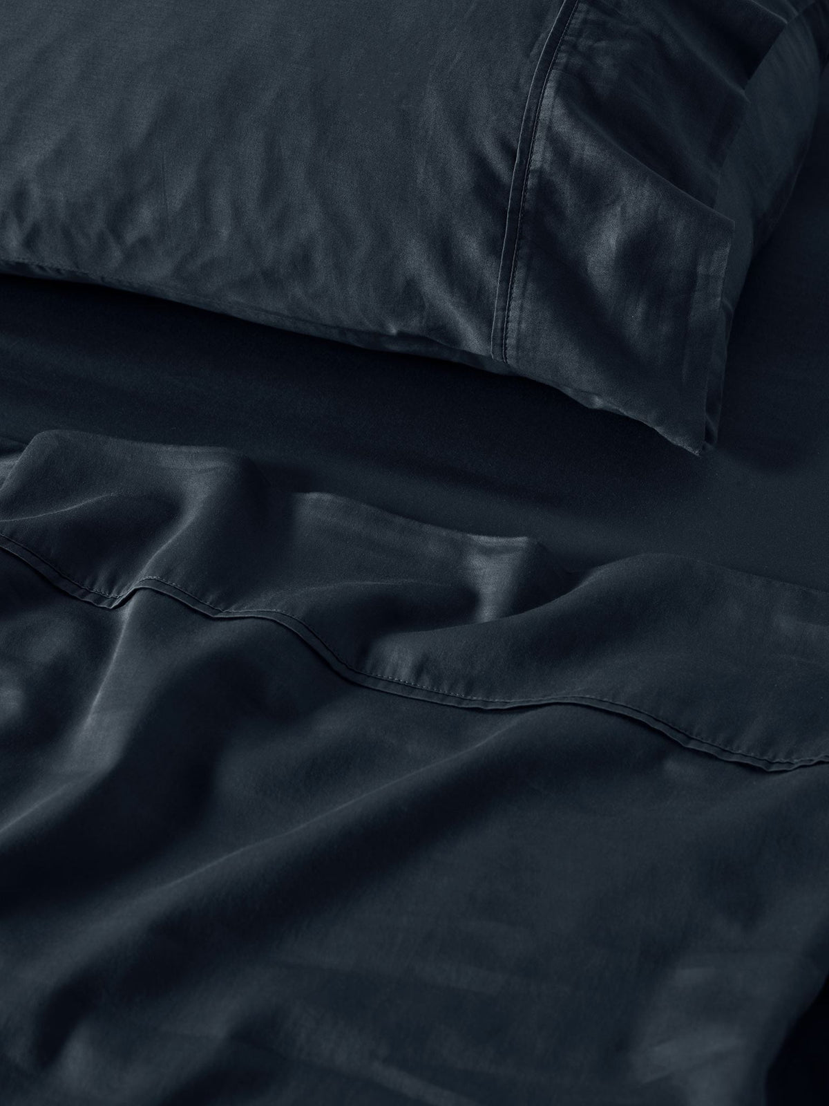 Sheet Set - Surf Wash Midnight 400 Thread Count Linen House - King Blue