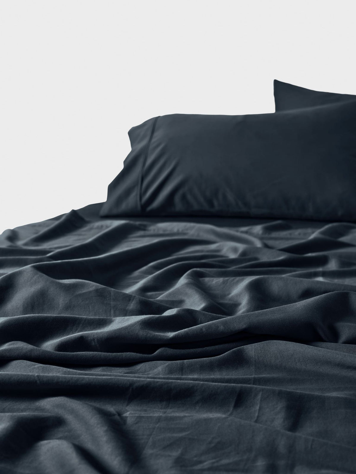 Sheet Set - Surf Wash Midnight 400 Thread Count Linen House - Single Blue