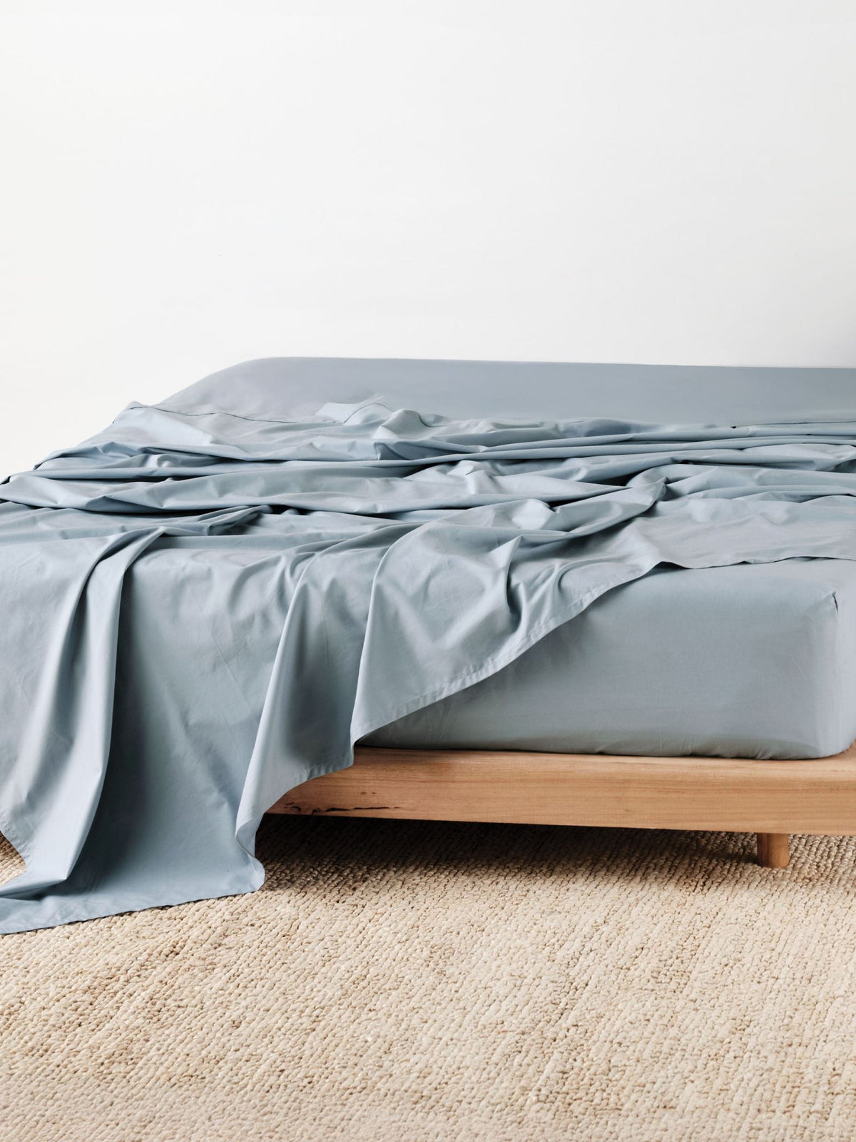 Sheet Set - 300 Thread Count Cotton Percale Vienna Linen House - Queen Blue